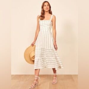 Reformation Hyla Dress in Gateau, Size 2